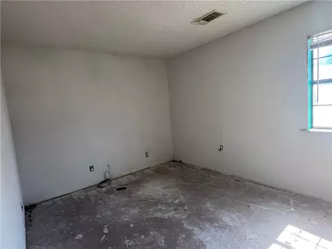 Bedroom - 129 Mystic Dr, George West, TX 78022 photo 2 of 5