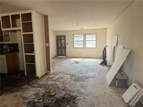 Living - 129 Mystic Dr, George West, TX 78022 photo 1 of 2