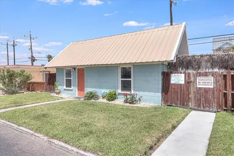 134 N Alister St #4, Port Aransas, TX 78373