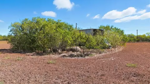 6700 Fm 1833, Robstown, TX 78380