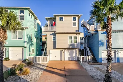 2525 S 11th St #47, Port Aransas, TX 78373