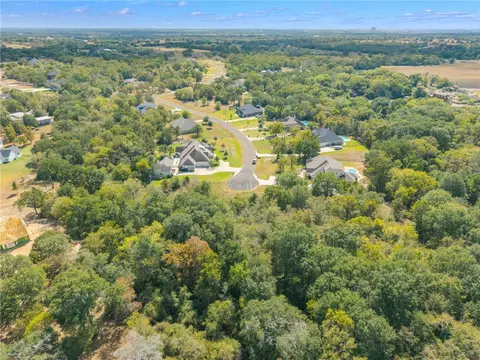 6488 Olivia, Bryan, TX 77808 photo 10