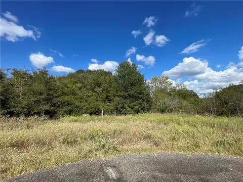 6488 Olivia, Bryan, TX 77808 photo 3