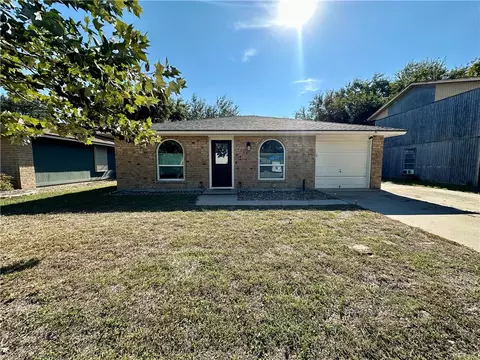 1213 Montreal Dr, Corpus Christi, TX 78418
