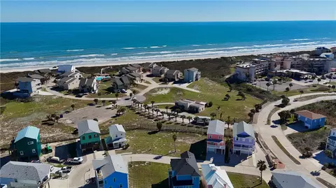 162 La Concha Blvd #4, Port Aransas, TX 78373