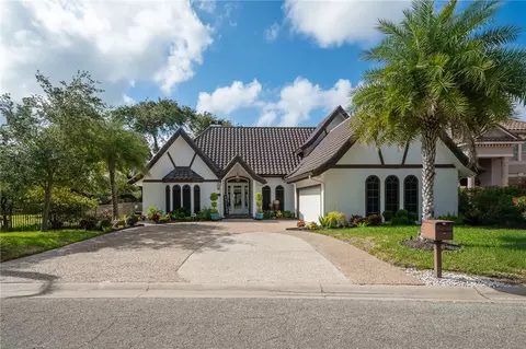 2313 Harbor Dr, Rockport, TX 78382