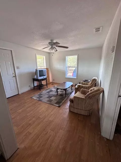 Living - 5452 Fm 666 St, Mathis, TX 78368 photo 1 of 2