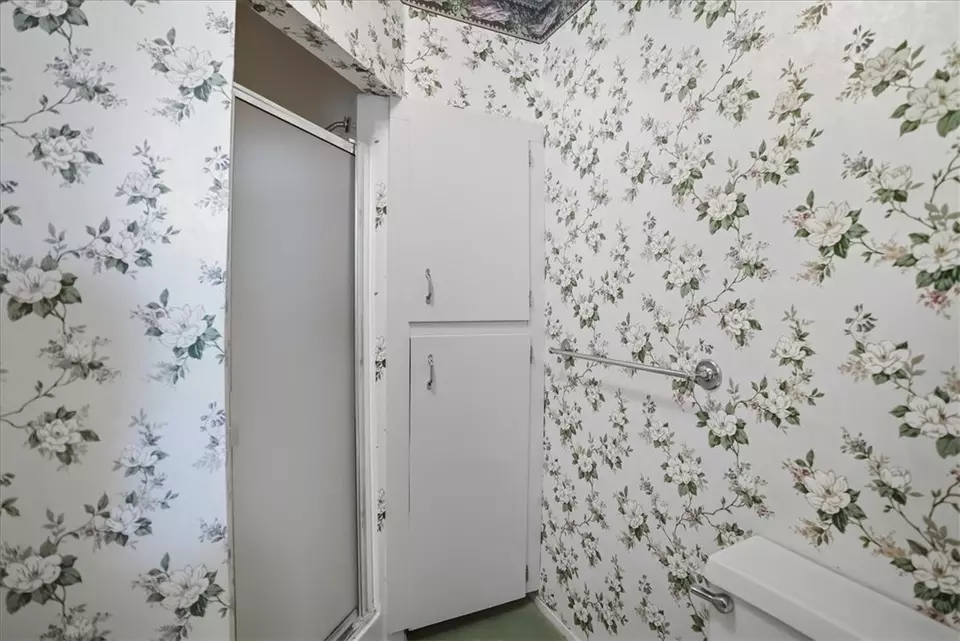 Bath - 117 Knoll Trl, Sandia, TX 78383 photo 3 of 5