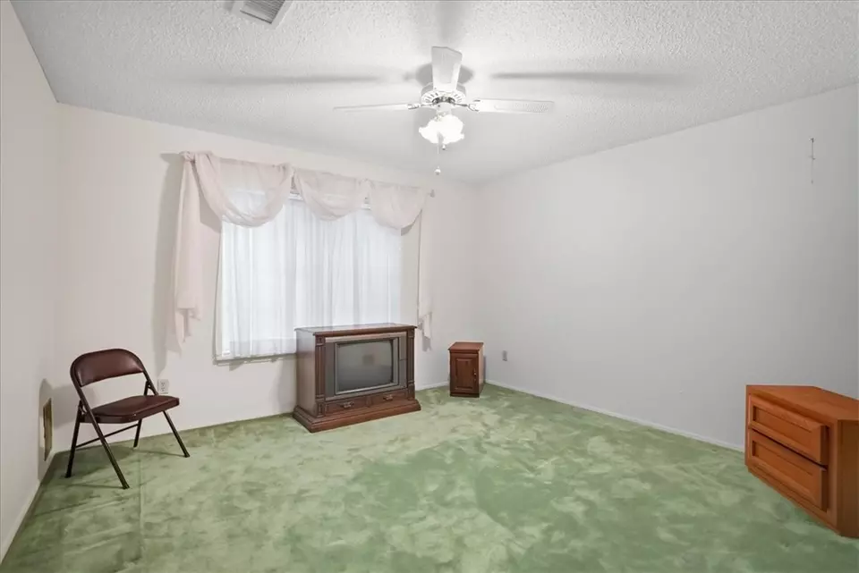 Bedroom - 117 Knoll Trl, Sandia, TX 78383 photo 1 of 3