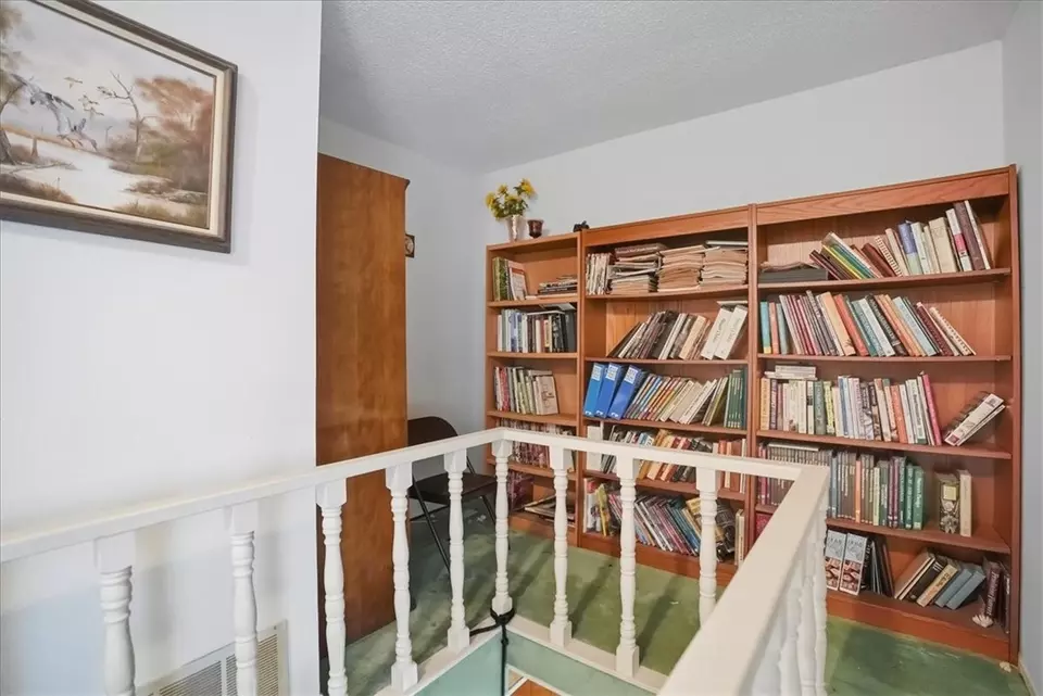 Entry Way - 117 Knoll Trl, Sandia, TX 78383 photo 2 of 2