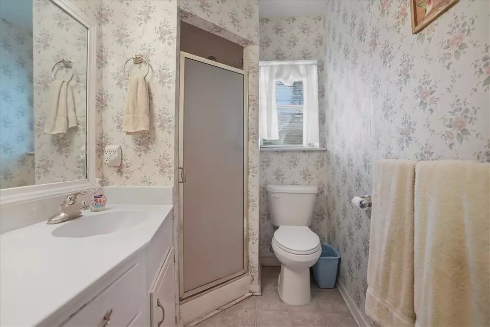 Bath - 117 Knoll Trl, Sandia, TX 78383 photo 1 of 5