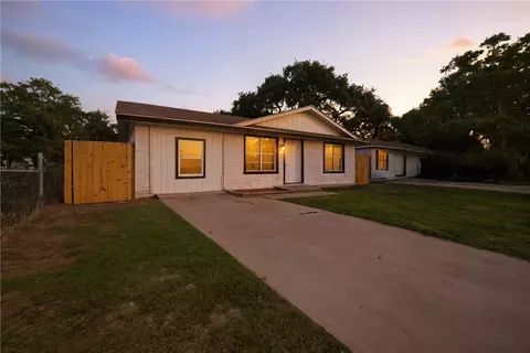 351 Rife St N, Aransas Pass, TX 78336