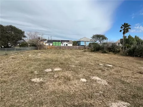 242 Sea Side Dr, Corpus Christi, TX 78418