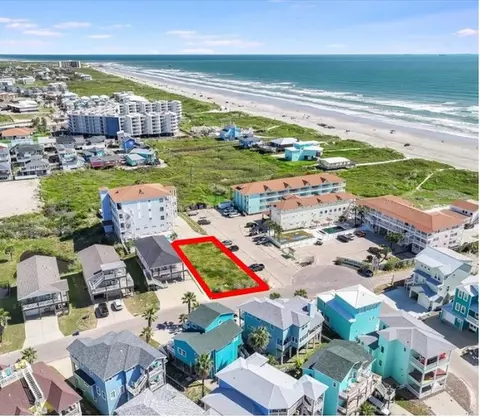 697 Anchor Dr, Port Aransas, TX 78373