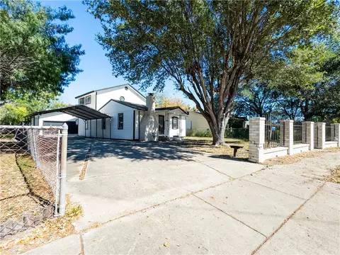 1730 Harvard St, Corpus Christi, TX 78416