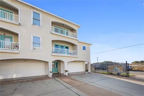 14422 Verdemar Dr #301, Corpus Christi, TX 78418