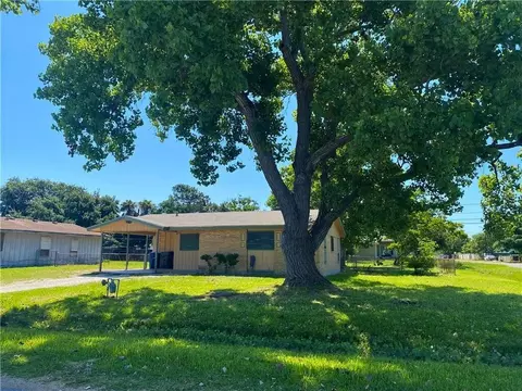 1233 Baywood, Corpus Christi, TX 78418