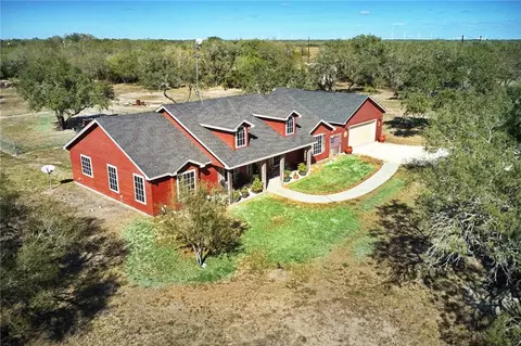 9227 Baker Rd, Sinton, TX 78387