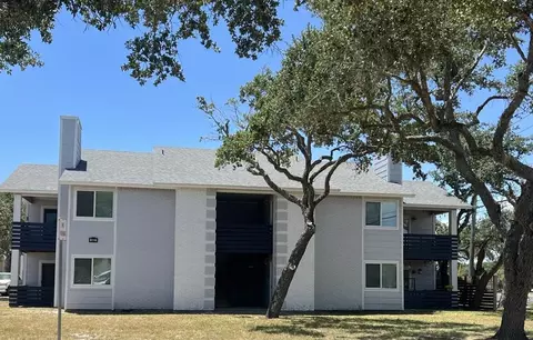 1807 Harbor Dr, Rockport, TX 78382