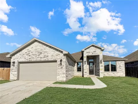2405 Blessed St, Corpus Christi, TX 78418