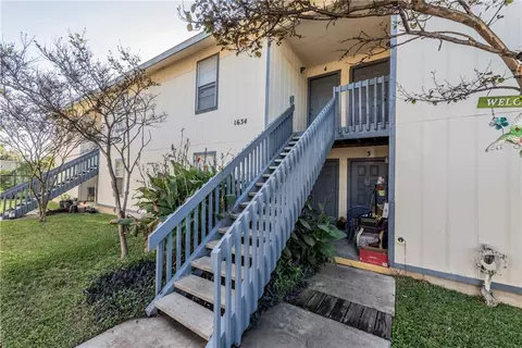 1634 W Woodlawn Ave, San Antonio, TX 78201