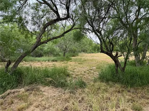 905 Santa Cruz Ln, Corpus Christi, TX 78415