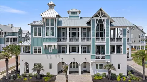 180 Sunrise Ave, Port Aransas, TX 78373
