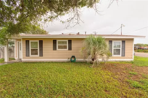 1202 Crosby St, Portland, TX 78374