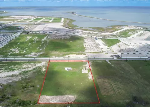 510 Rattlesnake Pt, Rockport, TX 78382