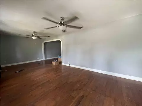 Living - 401 E 6th St, Bishop, TX 78343 photo 1 of 4