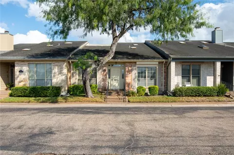 69 Lake Shore Dr #69, Corpus Christi, TX 78413