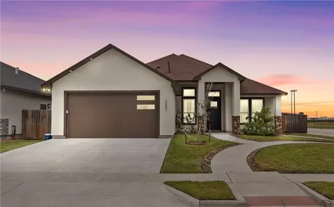 2602 Lady Andrea Dr, Corpus Christi, TX 78415
