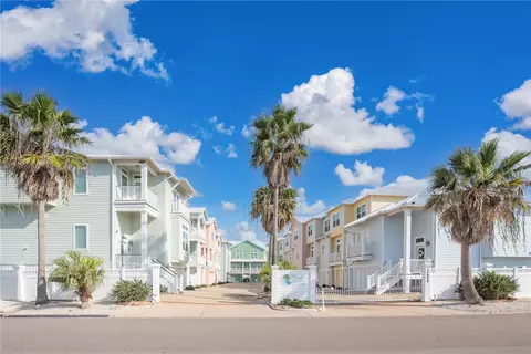 14890 Granada Dr #302, Corpus Christi, TX 78418