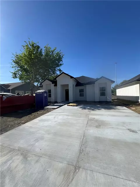 2733 Nemec St, Corpus Christi, TX 78415