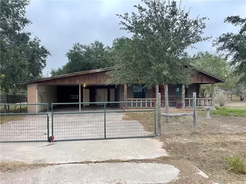 604 W Holland St, Falfurrias, TX 78355