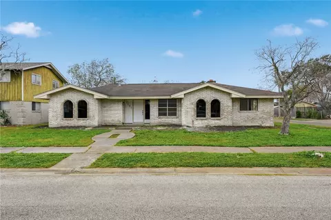 3401 Lynnwood Ln, Corpus Christi, TX 78415