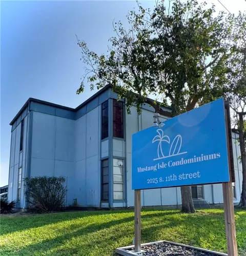 2025 S 11th St #13, Port Aransas, TX 78373