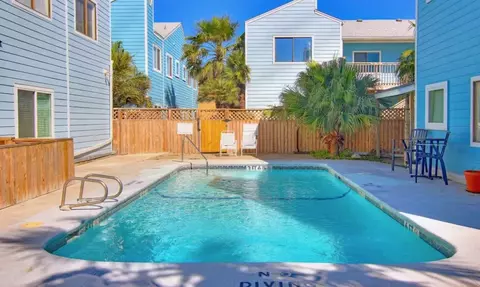 15010 Leeward Dr #203, Corpus Christi, TX 78418