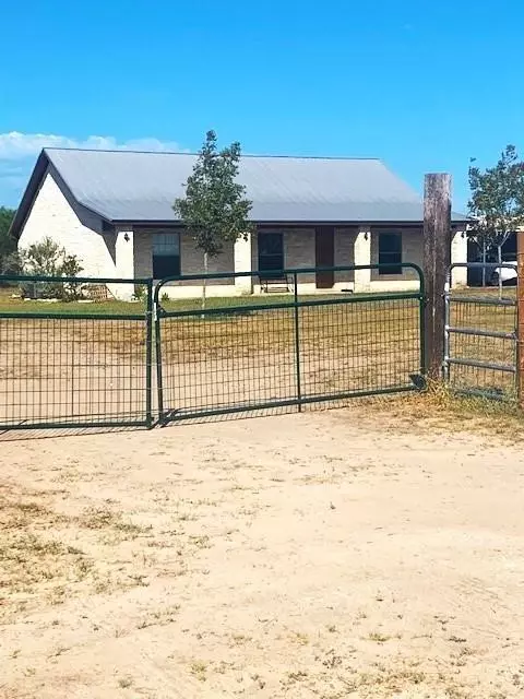 287 County Road 450, Alice, TX 78332