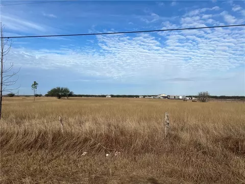 8051 Fm 1068, Mathis, TX 78368 photo 5