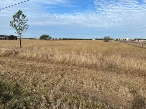 8051 Fm 1068, Mathis, TX 78368 photo 2