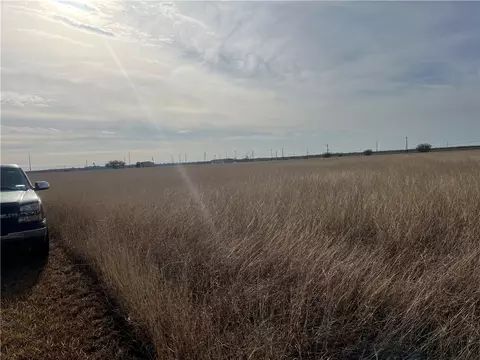 8051 Fm 1068, Mathis, TX 78368 photo 13