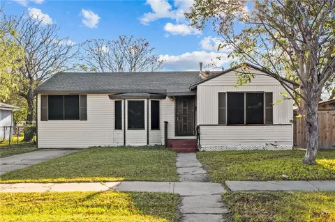 4314 Devon Dr, Corpus Christi, TX 78415