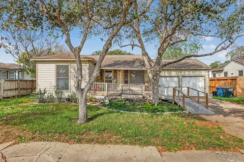 726 Harrison St, Corpus Christi, TX 78404
