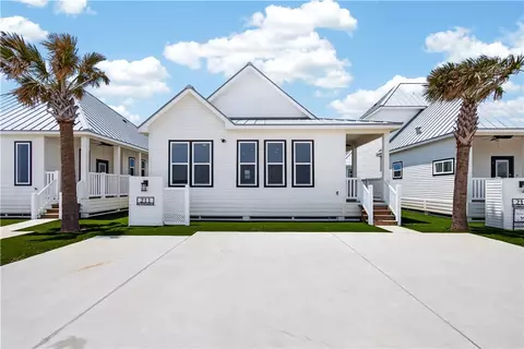 211 St John Cir, Port Aransas, TX 78373
