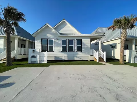 211 St John Cir, Port Aransas, TX 78373