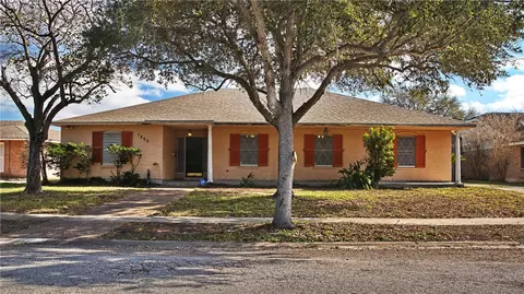 1205 Clarion Dr, Corpus Christi, TX 78412