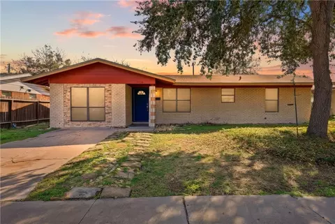 1110 Shephard Dr, Corpus Christi, TX 78412