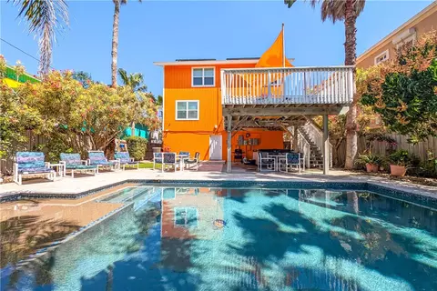 129 E Saturn Ln, South Padre Island, TX 78597