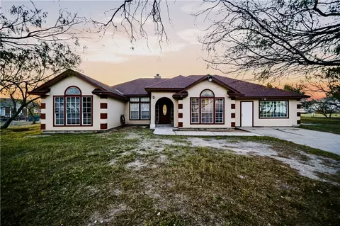 2369 Fm 892, Robstown, TX 78380